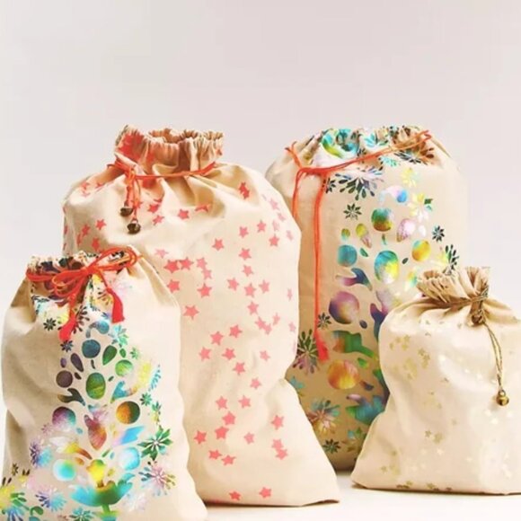 Two Free People Holiday Edition Gift Bags in Large - Buti Logo Gift Sak - Picture 5 of 10